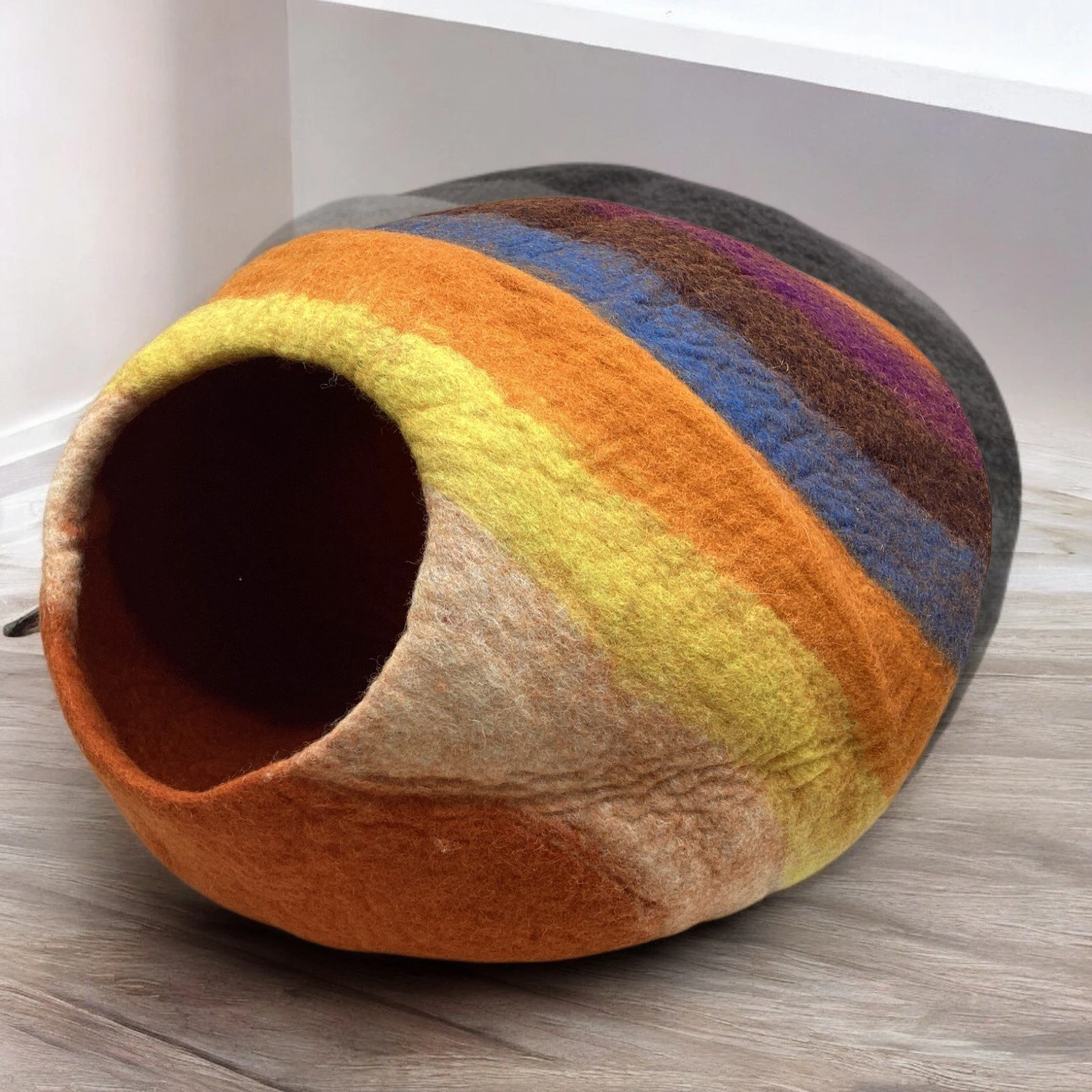 Rainbow Felted Wool Cat Cave Bed – Large Handmade Cozy Pet House for Kittens & Cats