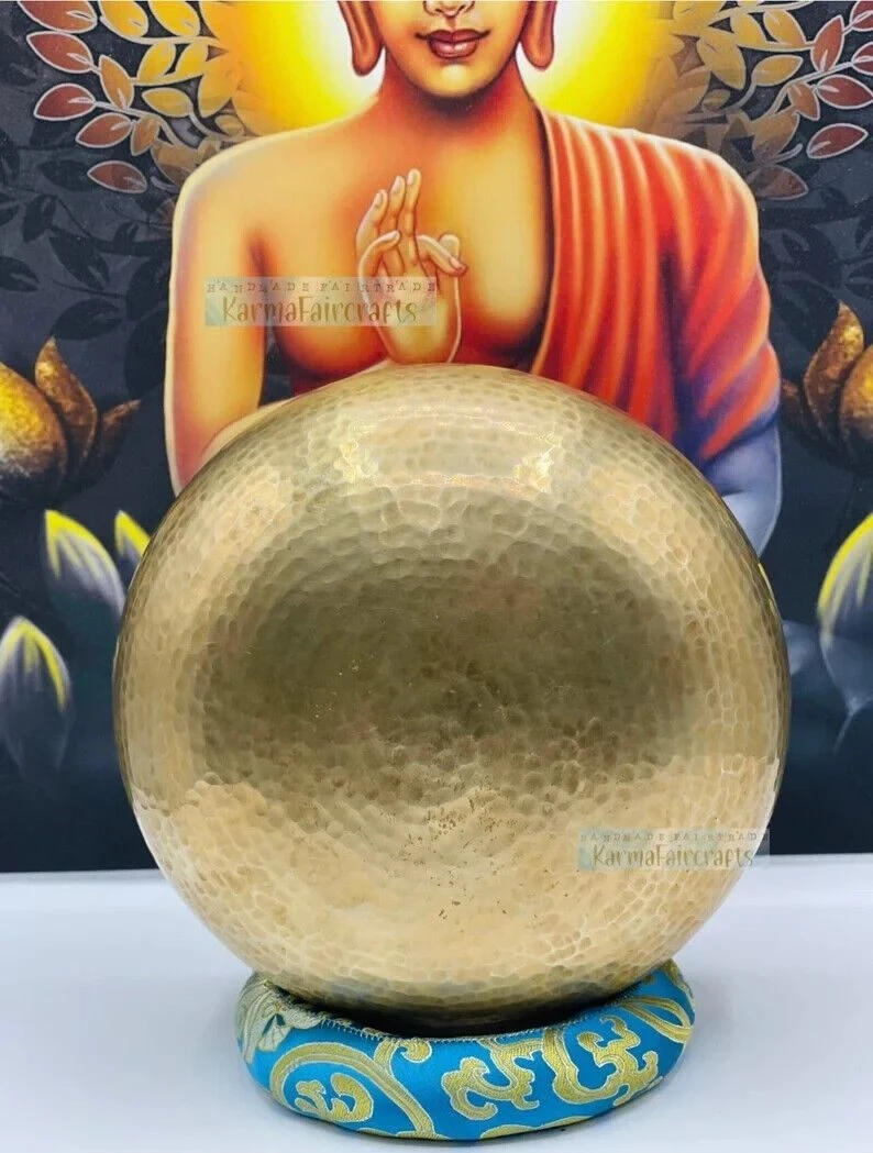 Hand Hammered Singing bowl 6 inch Tibetan Sound Bowl with Mallet cushion